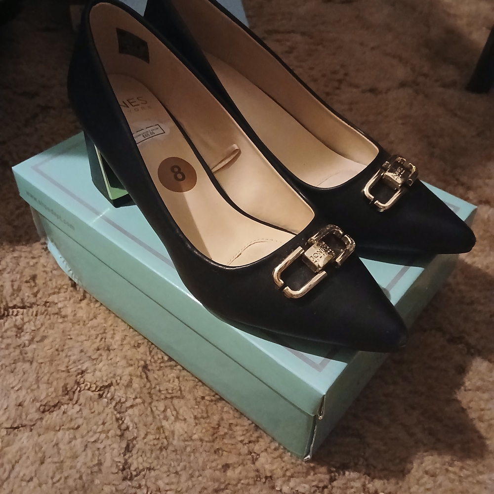 Elegant Black Heels with Gold Buckle